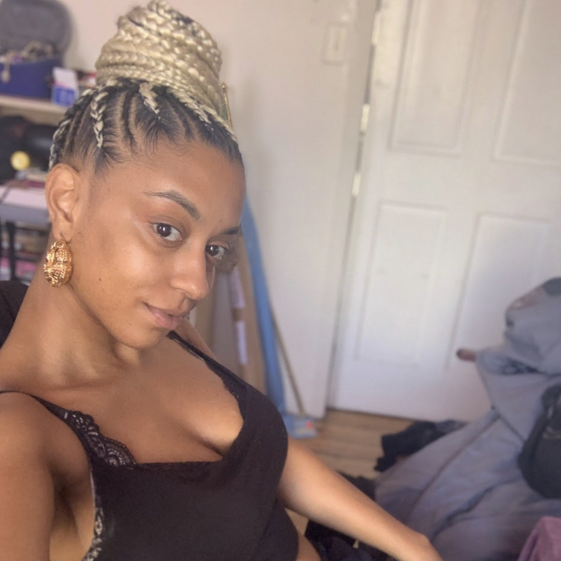 Portrait of Frankie Decaiza Hutchinson