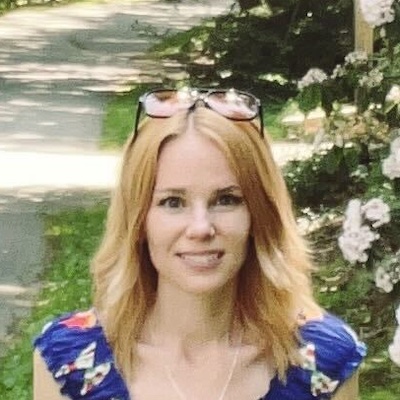 Portrait of Claire Hopple