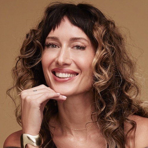 Portrait of Rachelle Robinett