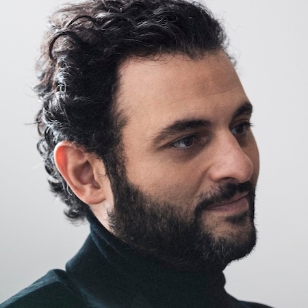 Portrait of Arian Moayed