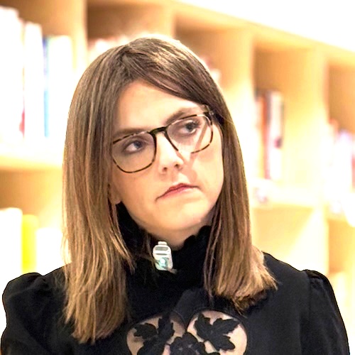 Portrait of Ariel Courage