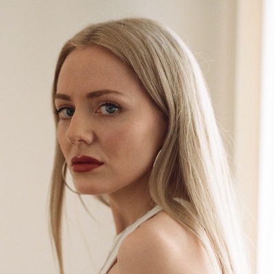 Portrait of Hannah Ewens